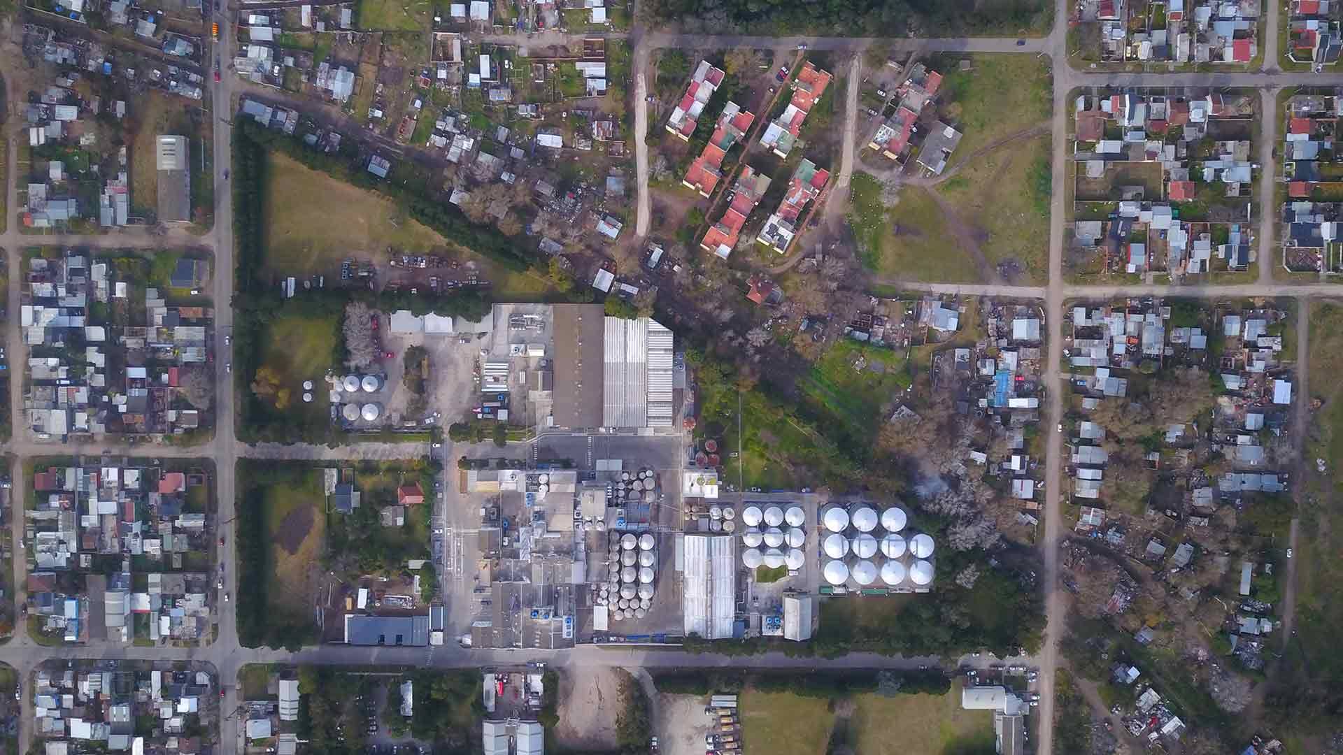 Vista aerea planta industrial
